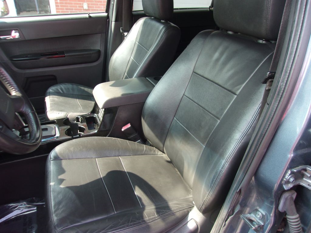 Ford Escape 4WD 4dr Limited 2011