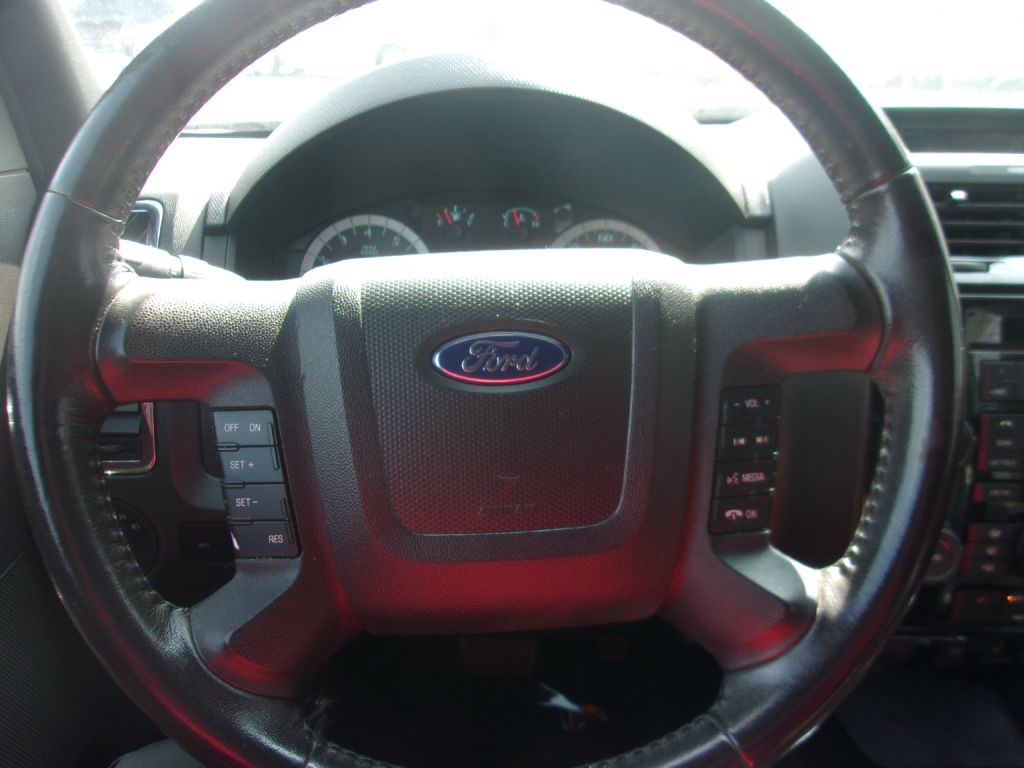 Ford Escape 4WD 4dr Limited 2011