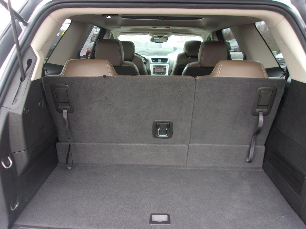 GMC Acadia AWD 4dr SLT w/SLT-1 2016