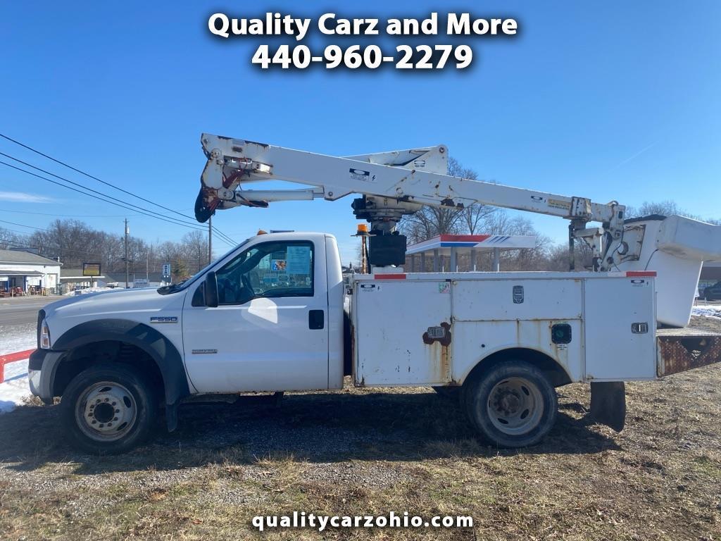 2007 Ford Super Duty F-550 DRW 2WD Reg Cab 141" WB 60" CA XL