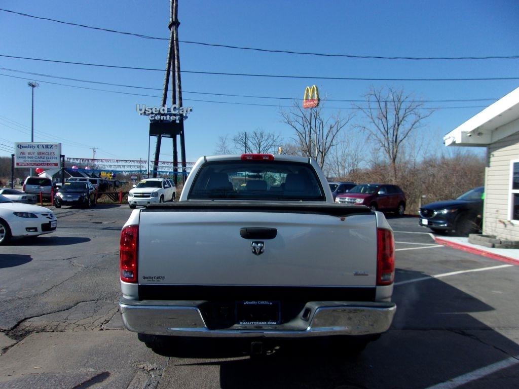 Dodge Ram 1500 4dr Mega Cab 160.5 SLT 2006