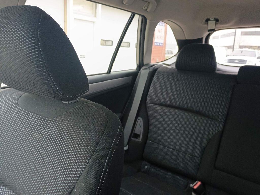 Subaru Outback 4dr Wgn 2.5i Premium PZEV 2016