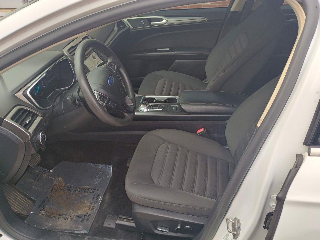 Ford Fusion SE FWD 2017