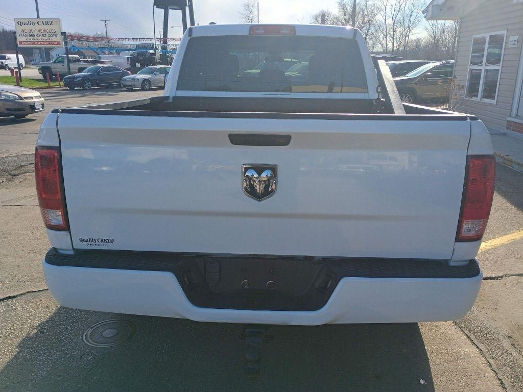 RAM 1500 Express 4x4 Quad Cab 6'4" Box 2018