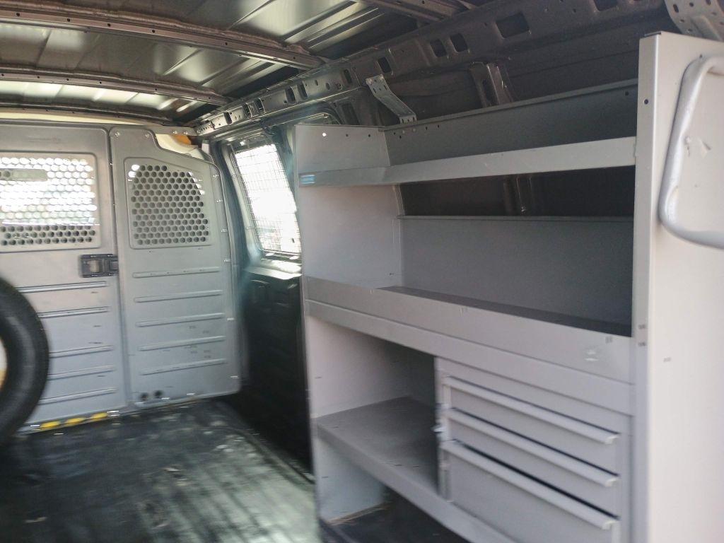 GMC Savana Cargo Van RWD 2500 135" 2013