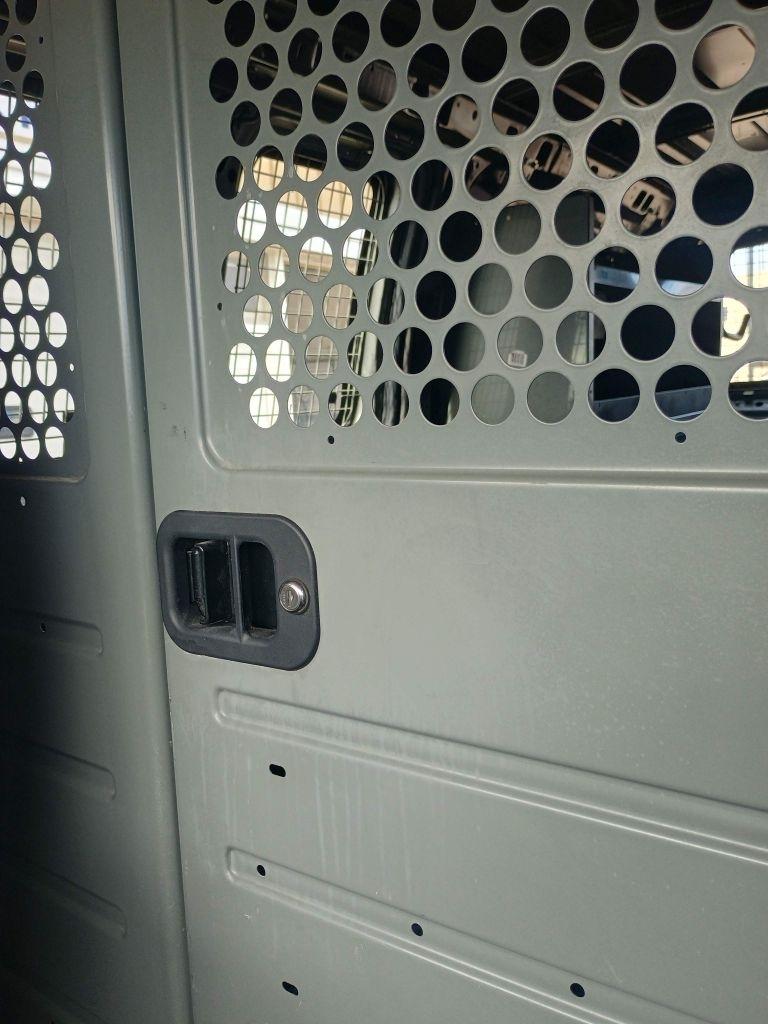 GMC Savana Cargo Van RWD 2500 135" 2013