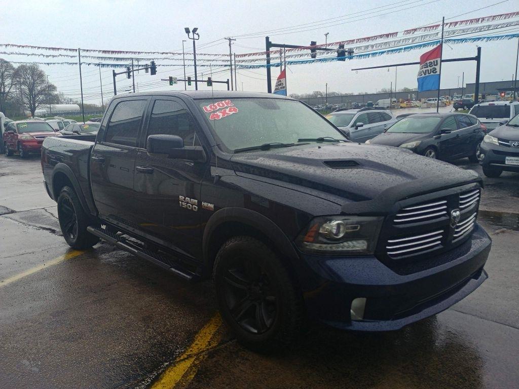 RAM 1500 4WD Crew Cab 140.5" Sport 2013