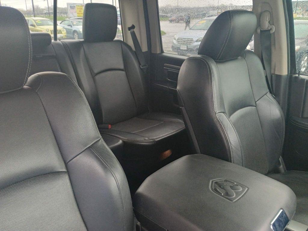 RAM 1500 4WD Crew Cab 140.5" Sport 2013