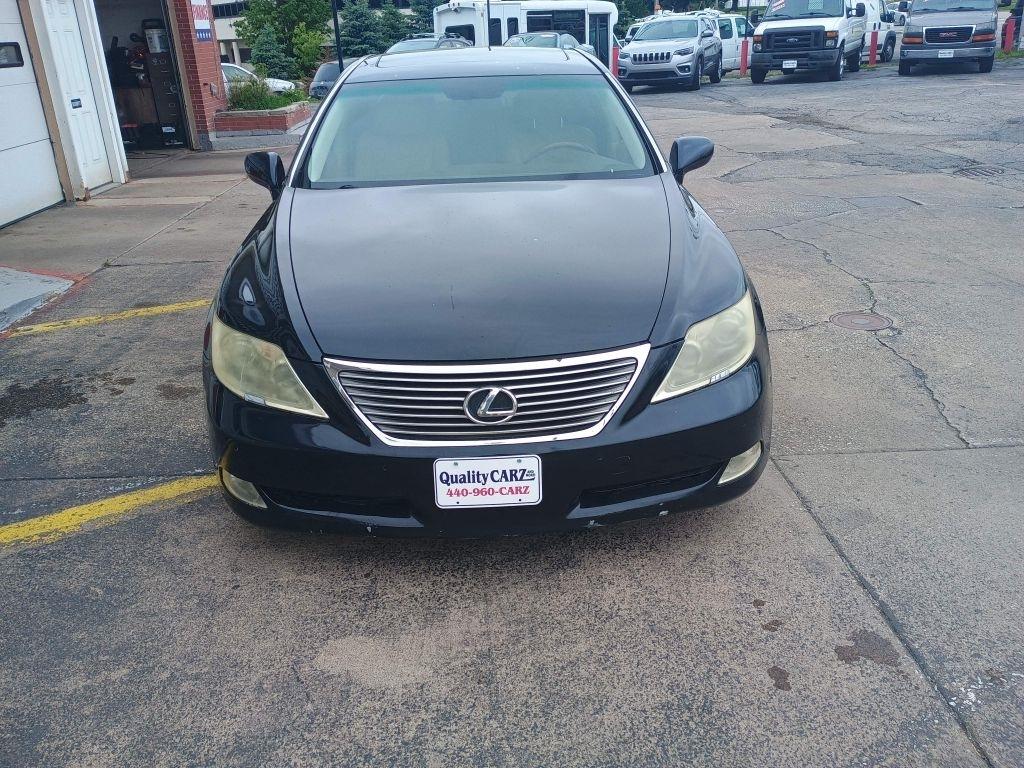 Lexus LS 460 4dr Sdn 2007