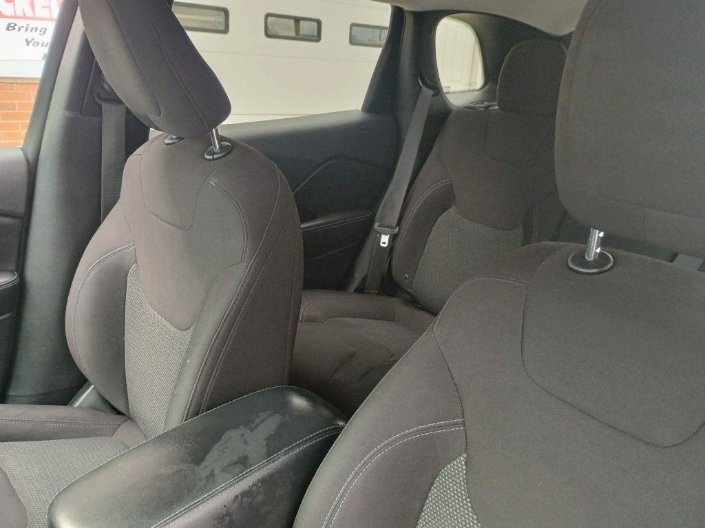 Jeep Cherokee Latitude FWD 2019