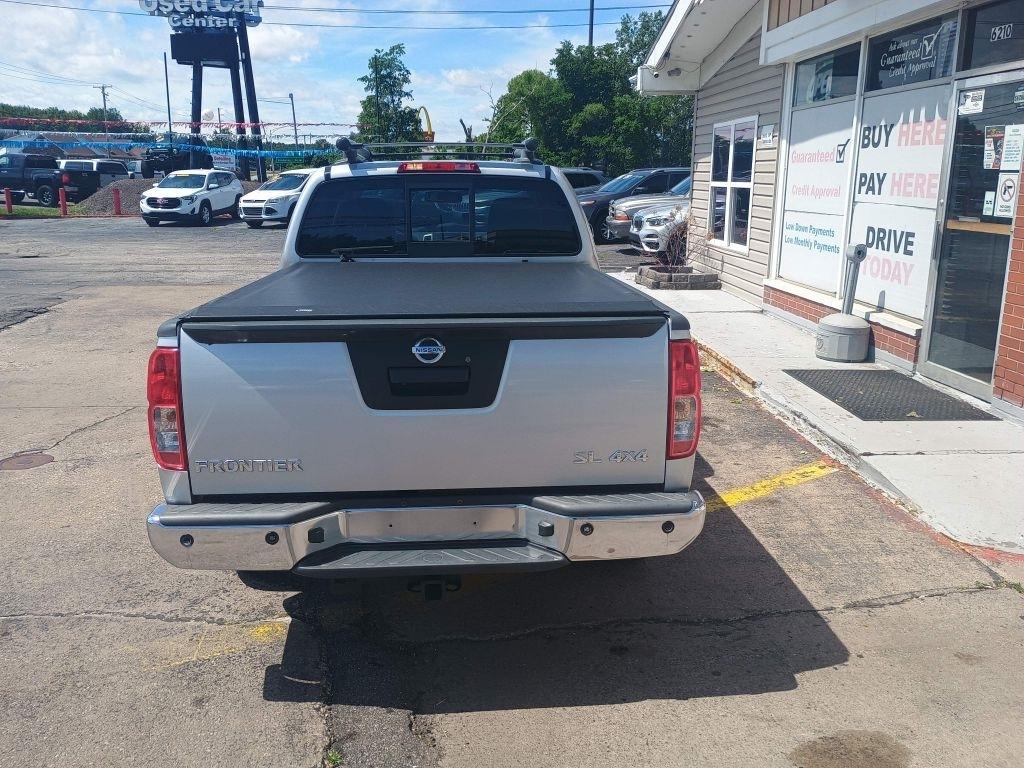 Nissan Frontier 4WD Crew Cab LWB Auto SV 2016