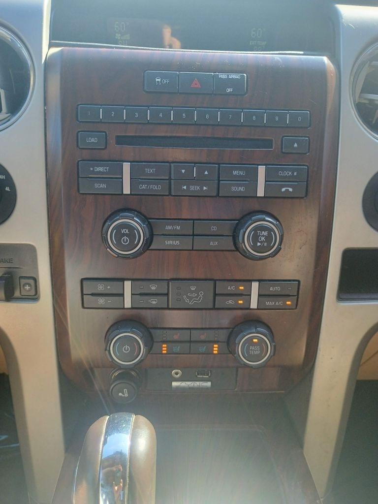 Ford F-150 4WD SuperCrew 145" Platinum 2012