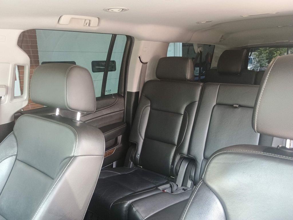 Chevrolet Suburban 4WD 4dr LT 2020