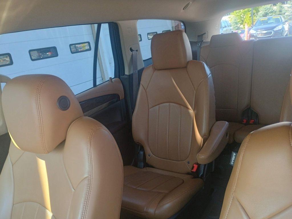 Buick Enclave AWD 4dr Leather 2016