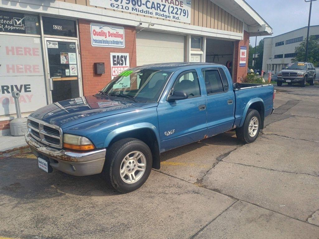Dodge Dakota 4dr Quad Cab 131" WB SLT 2004