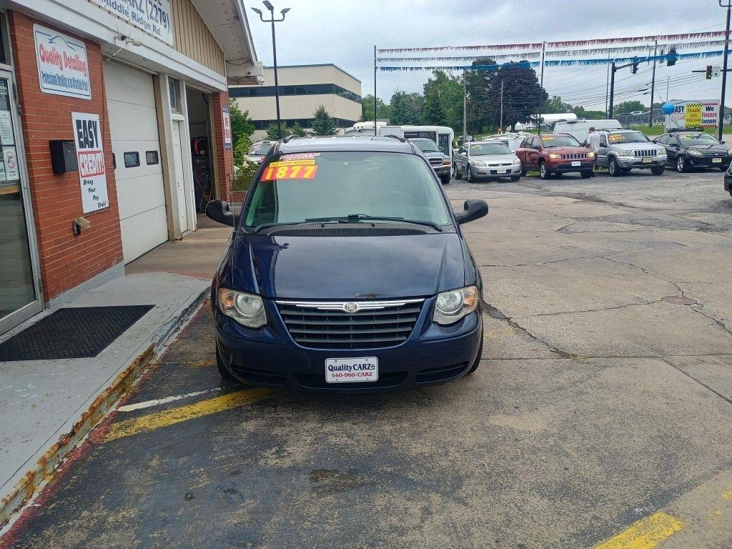 Chrysler Town & Country 4dr LWB LX FWD 2005