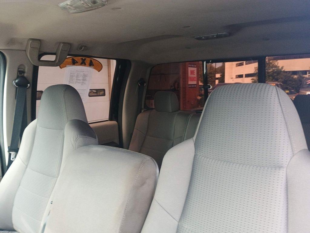 Ford Super Duty F-250 SRW 4WD Crew Cab 156" XL 2010