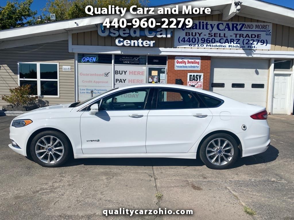 Ford Fusion Hybrid SE FWD 2017