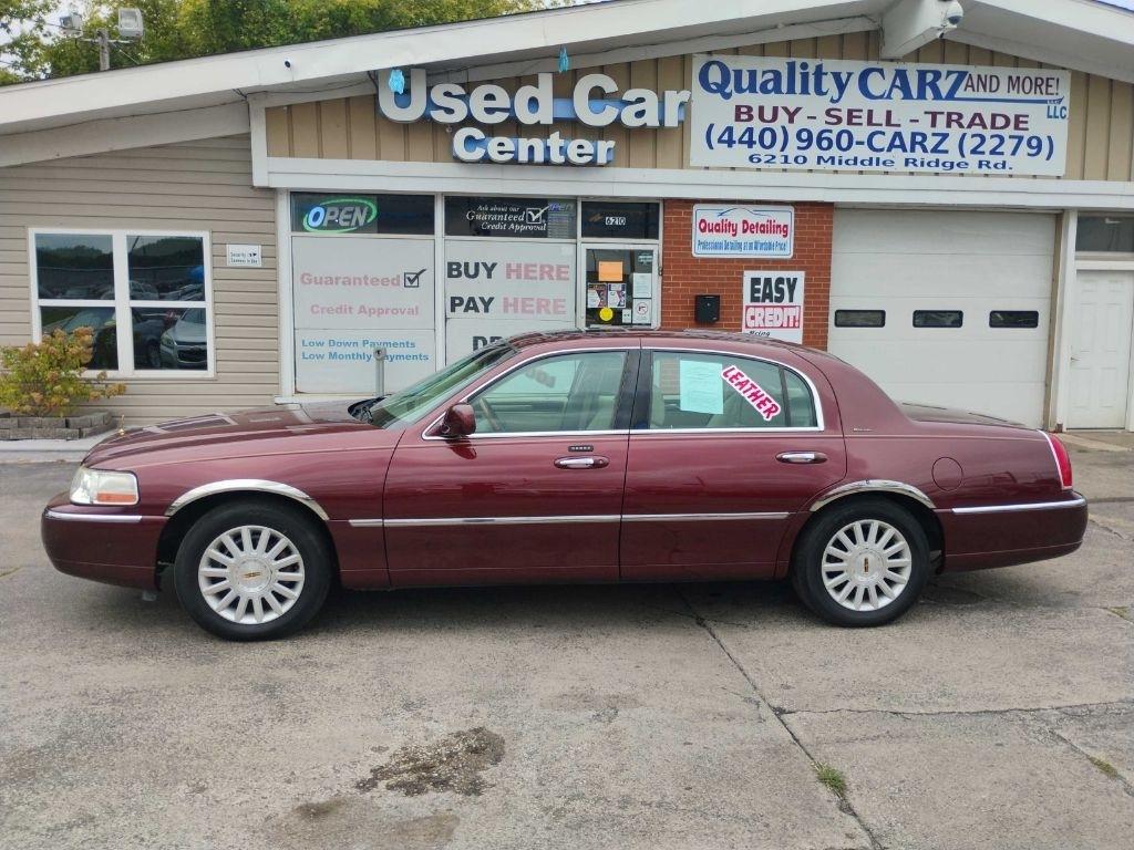 Lincoln Town Car 4dr Sdn Ultimate 2004