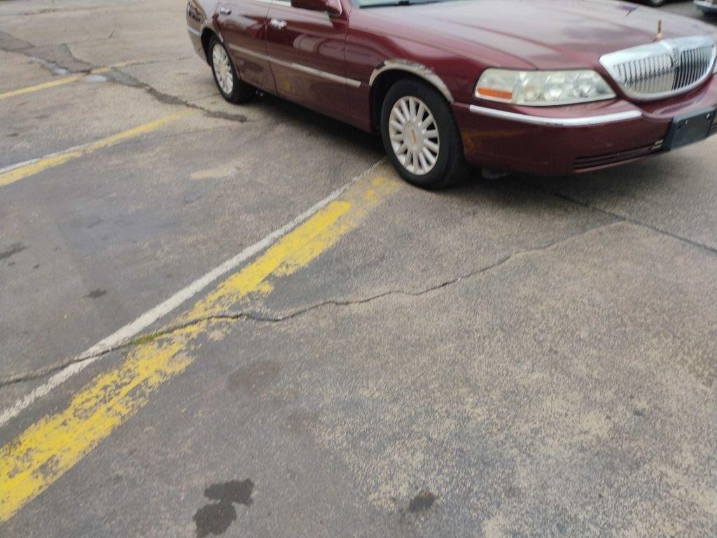 Lincoln Town Car 4dr Sdn Ultimate 2004