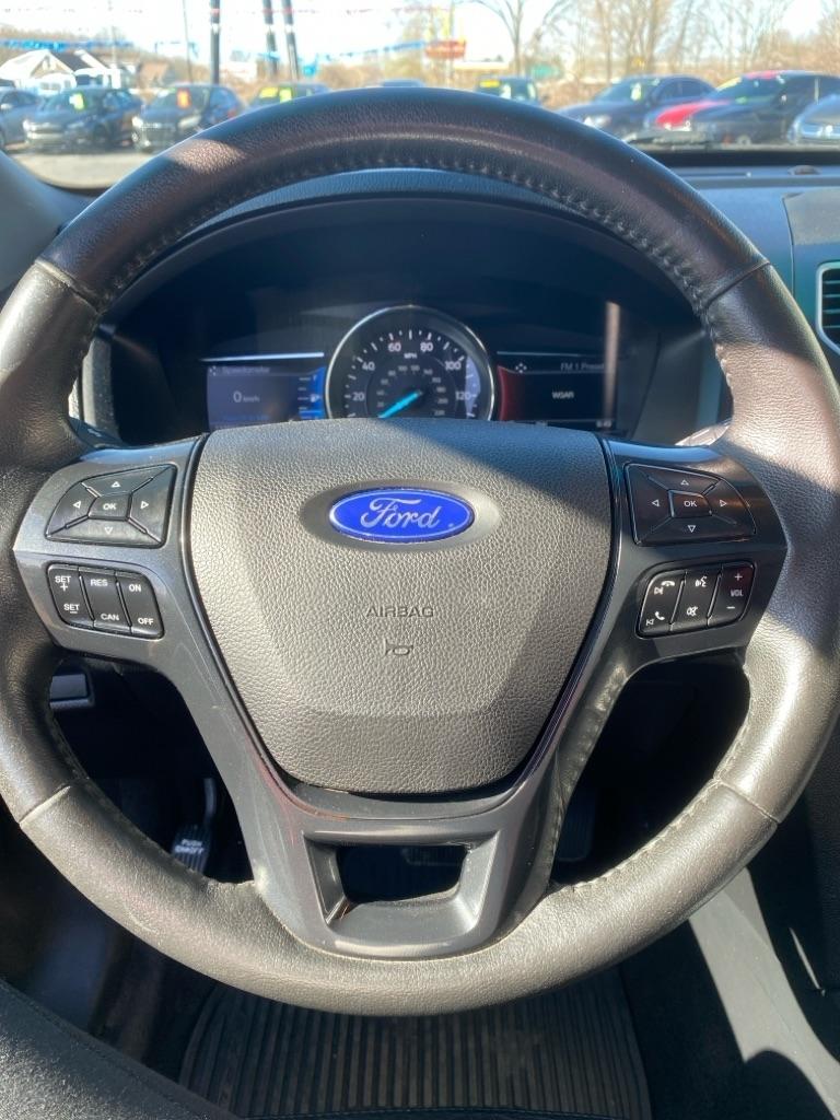 Ford Explorer 4WD 4dr XLT 2016
