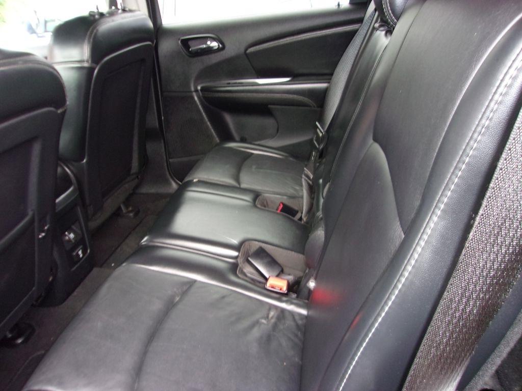 Dodge Journey FWD 4dr Crew 2012