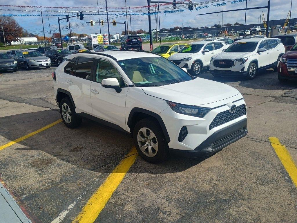Toyota RAV4 LE AWD (Natl) 2021