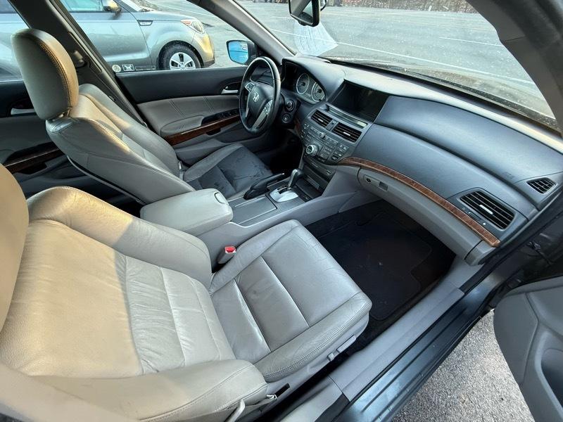 Honda Accord EX-L Sedan AT 2011