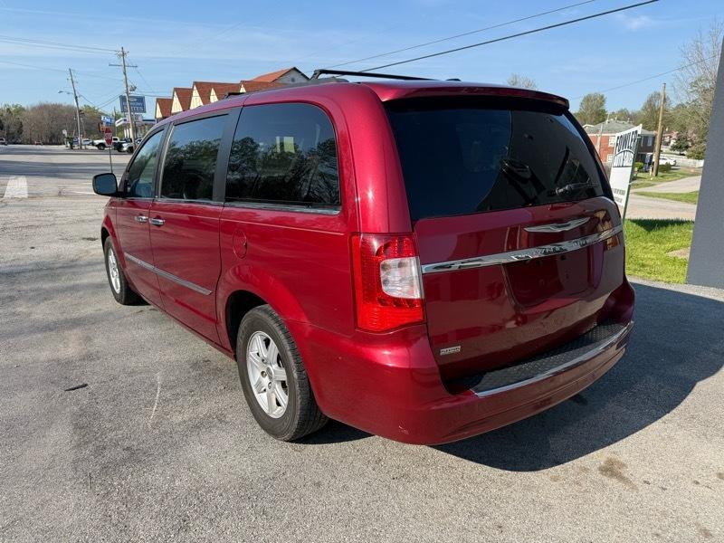 Chrysler Town & Country Touring 2012