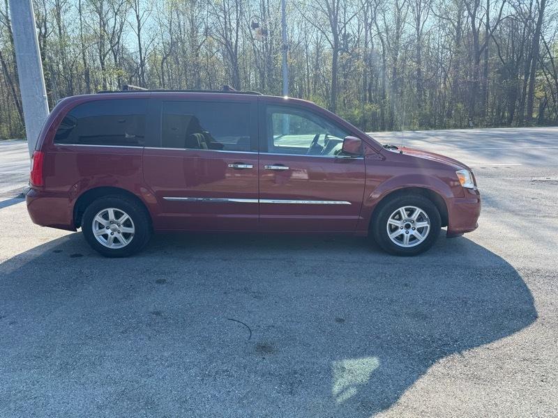 Chrysler Town & Country Touring 2012