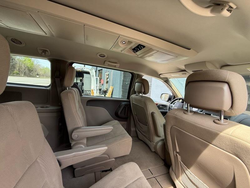 Chrysler Town & Country Touring 2012