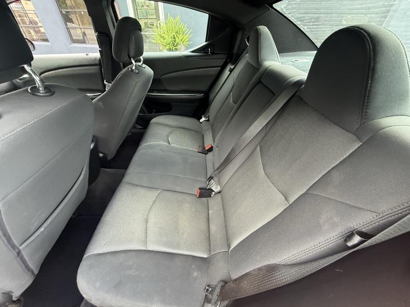 Dodge Avenger Base 2012