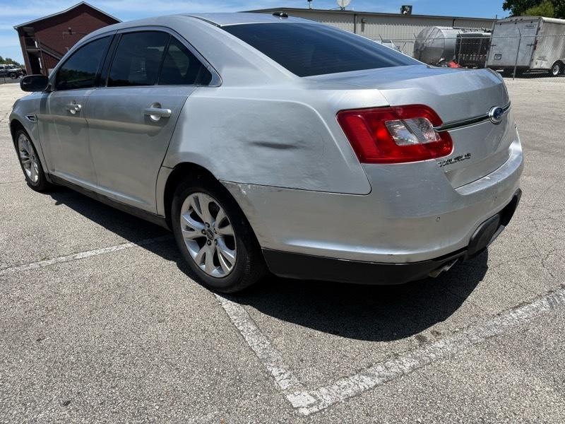 Ford Taurus SEL FWD 2012