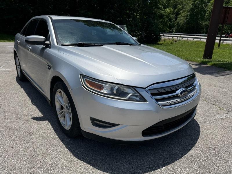 Ford Taurus SEL FWD 2012
