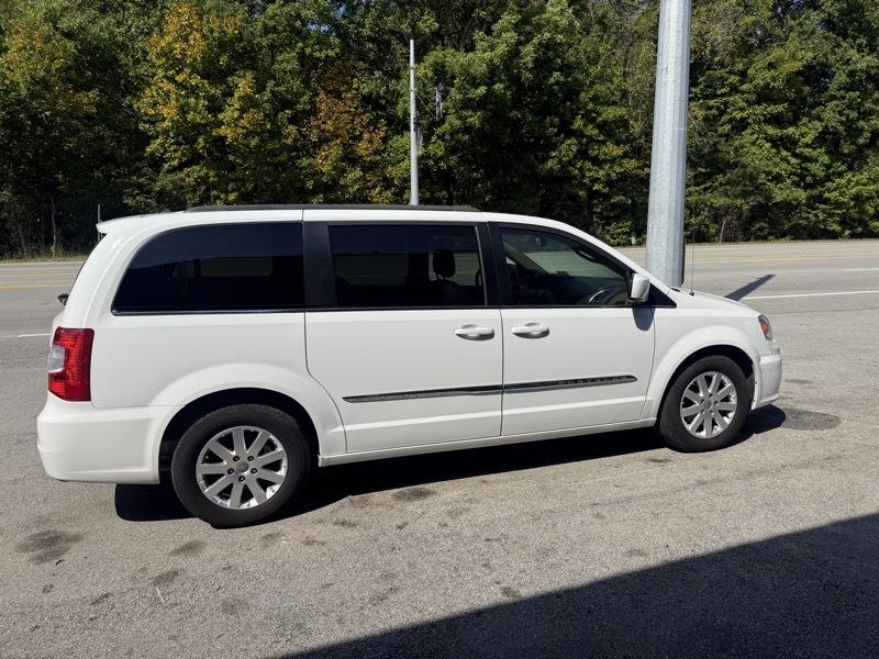 Chrysler Town & Country Touring 2016