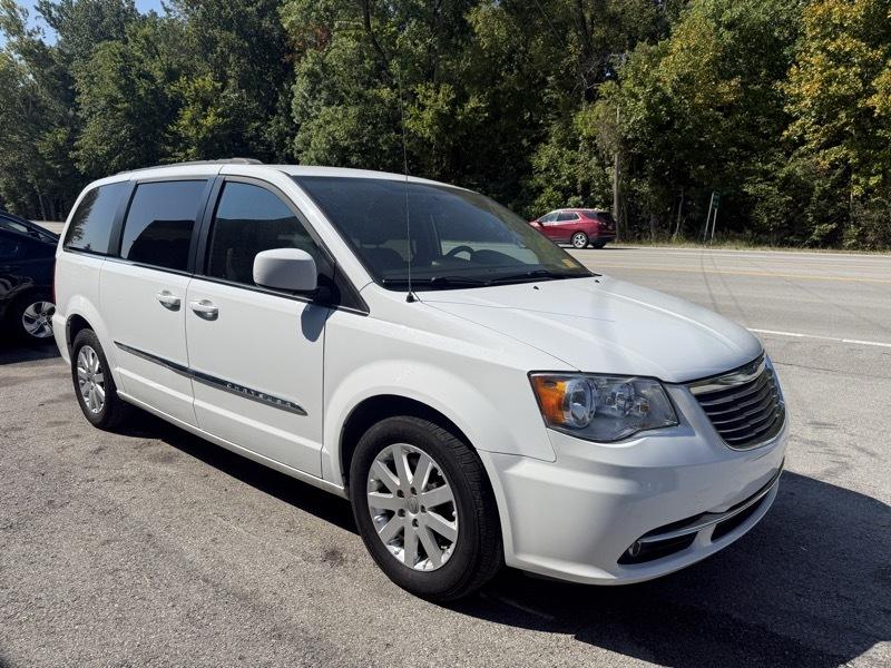 Chrysler Town & Country Touring 2016