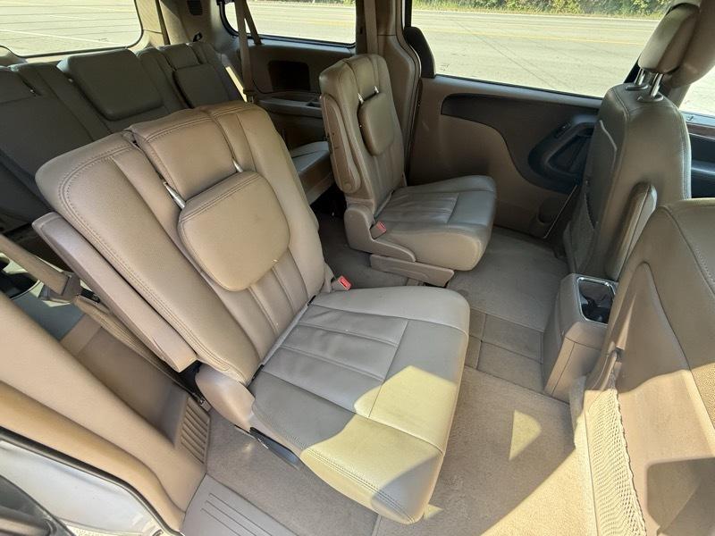 Chrysler Town & Country Touring 2016