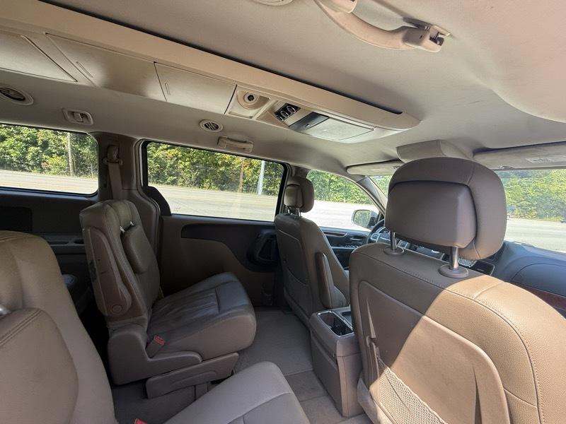 Chrysler Town & Country Touring 2016