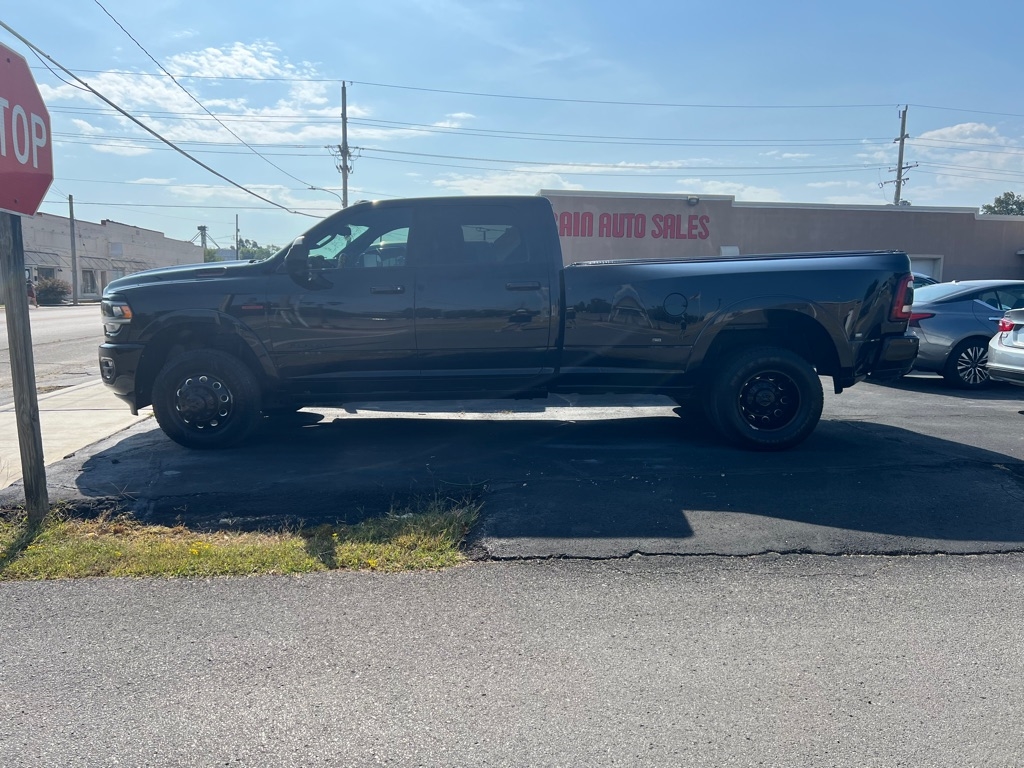 RAM 3500 Laramie Crew Cab LWB 4WD DRW 2021 RAM 3500 Laramie Crew Cab LWB 4WD DRW 2021