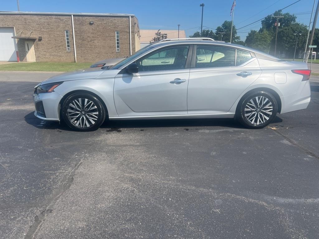 Nissan Altima 2.5 SV 2024