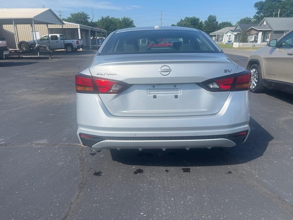 Nissan Altima 2.5 SV 2024