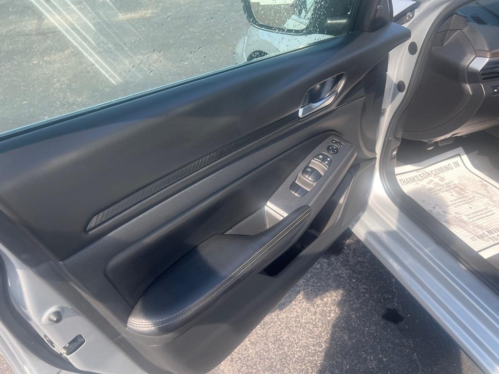 Nissan Altima 2.5 SV 2024