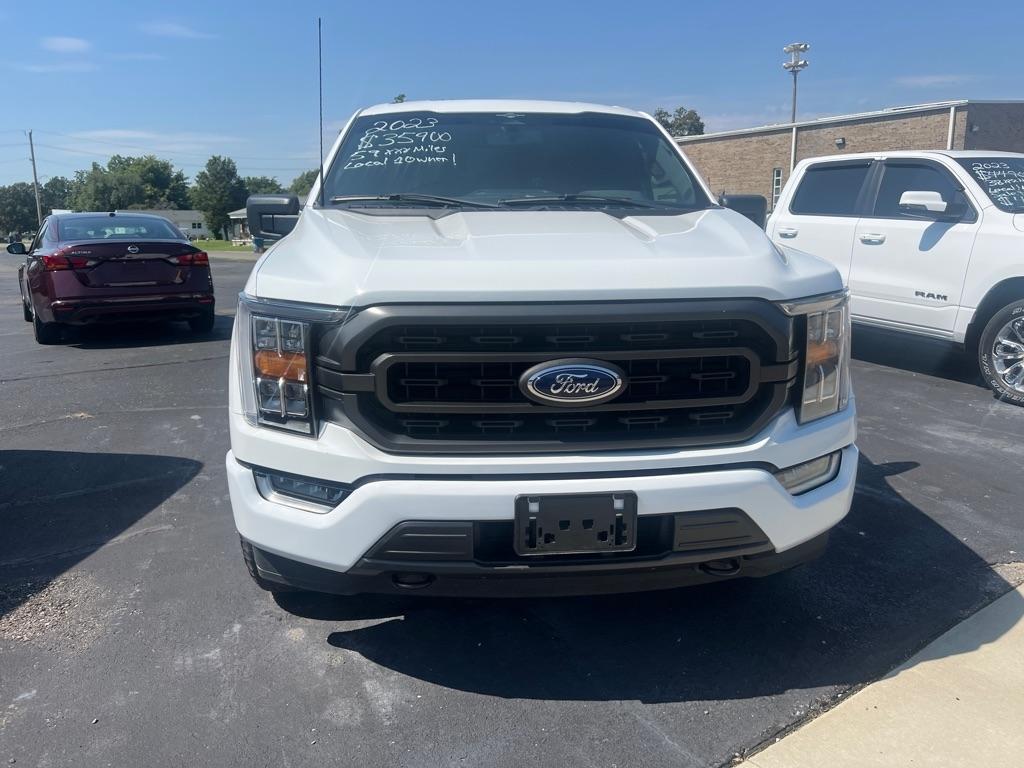 Ford F-150 photo 2