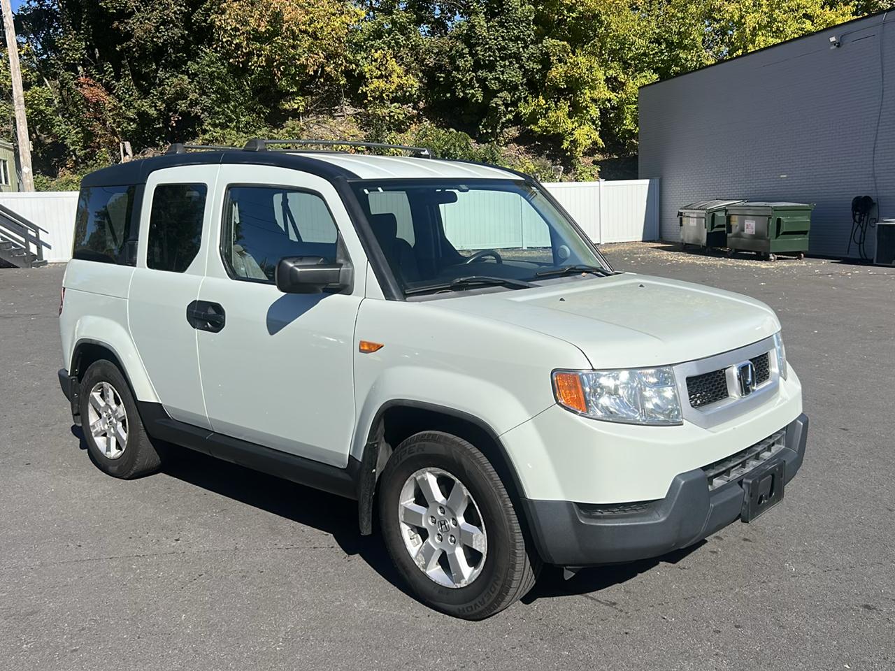 Honda Element EX 2WD AT with Navigation System 2010
