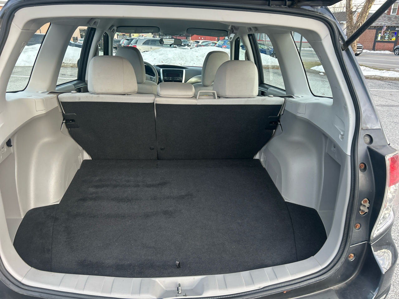 Subaru Forester 2.5X 2012