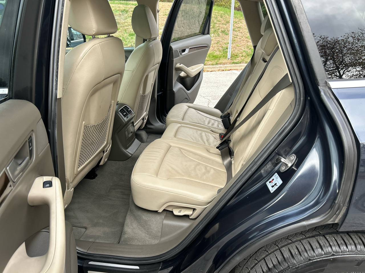 Audi Q5 2.0 quattro Premium 2012 Audi Q5 2.0 quattro Premium 2012