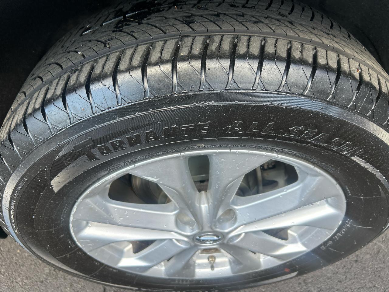 Nissan Rogue SV AWD 2015