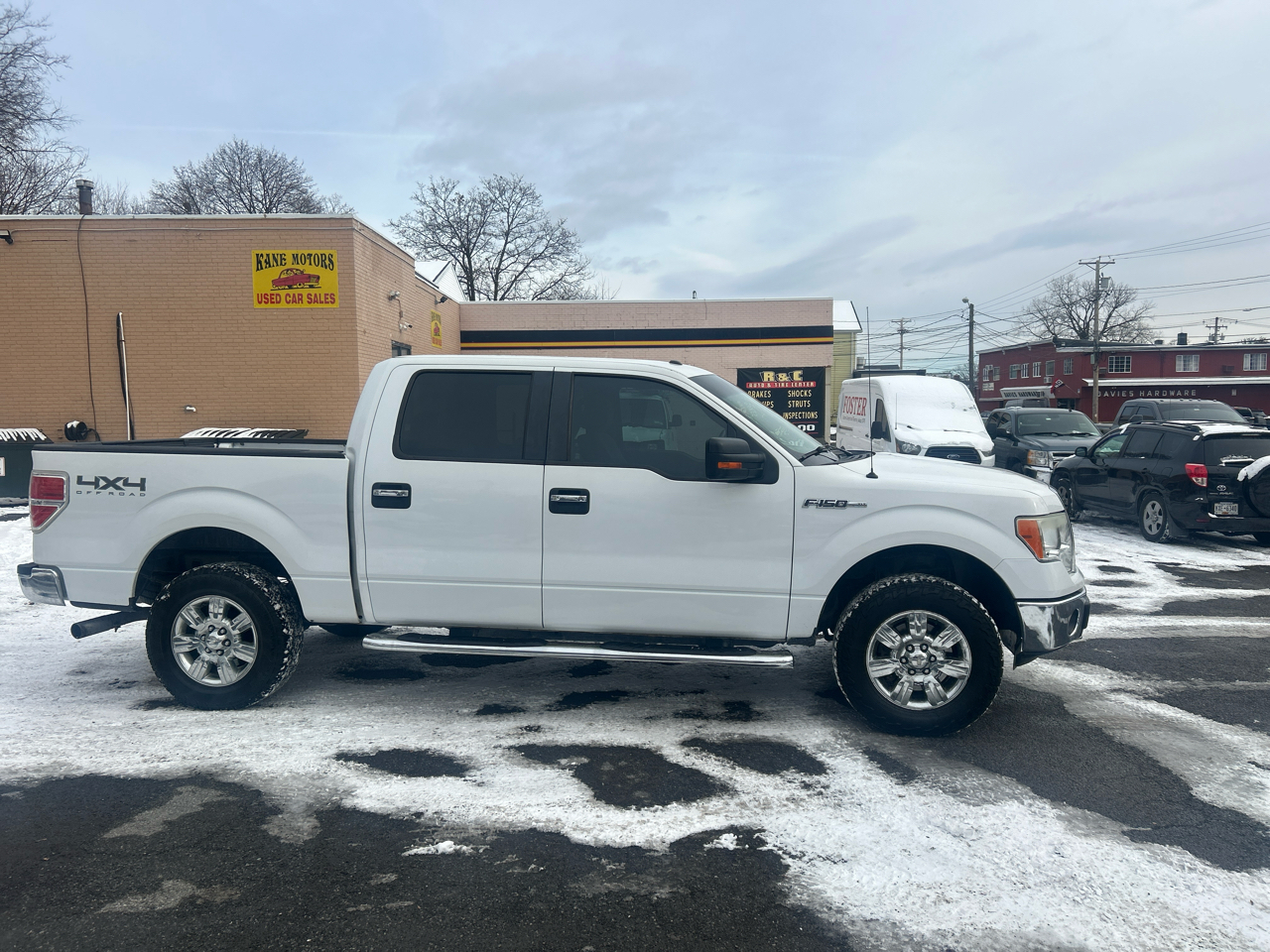 Ford F-150 4WD SuperCrew 150" XL 2012
