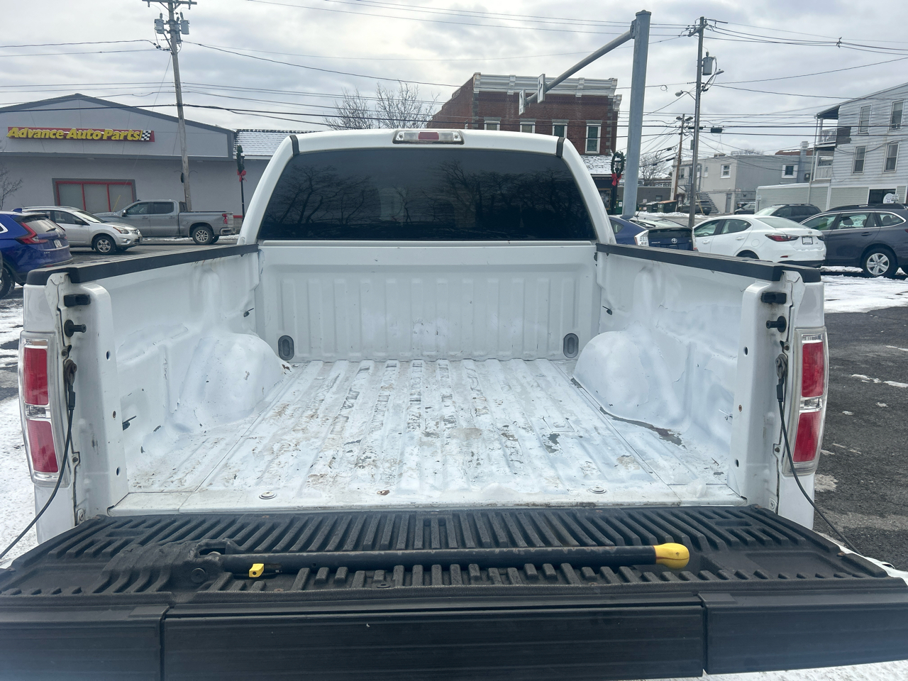 Ford F-150 4WD SuperCrew 150" XL 2012