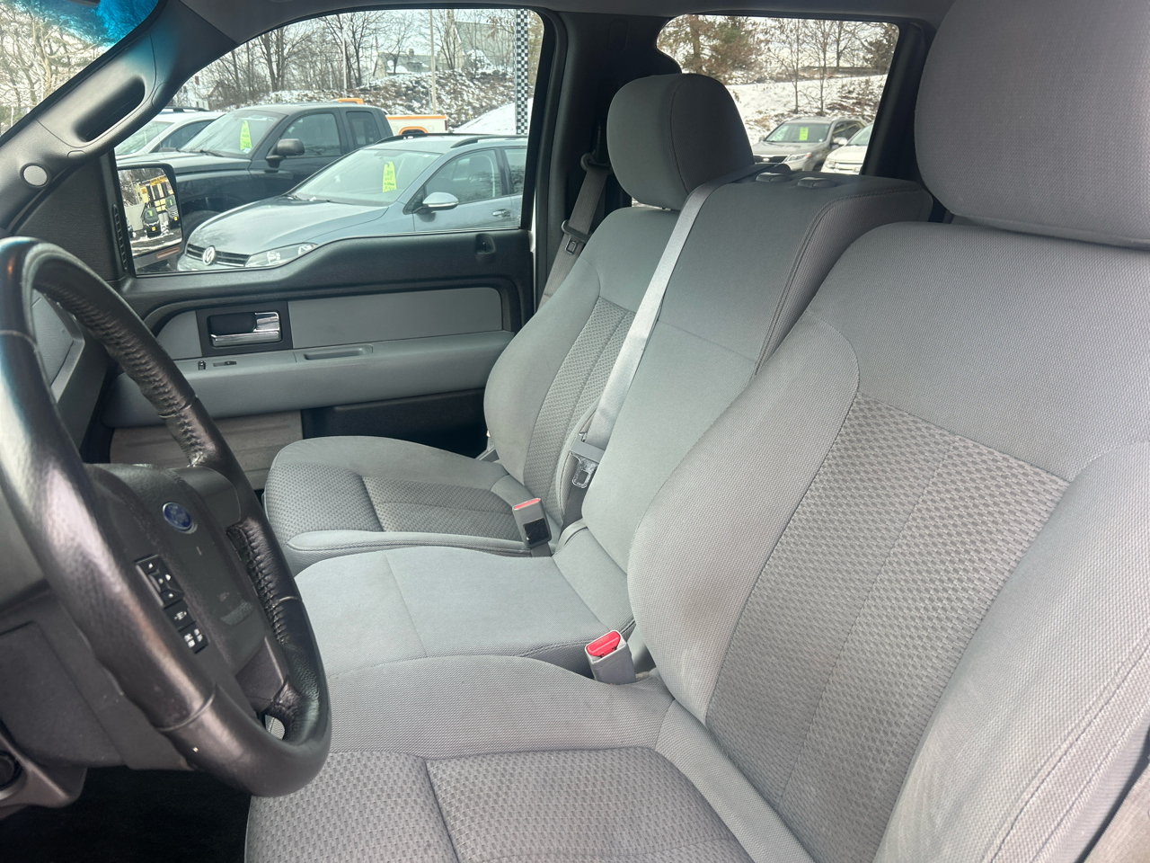 Ford F-150 4WD SuperCrew 150" XL 2012